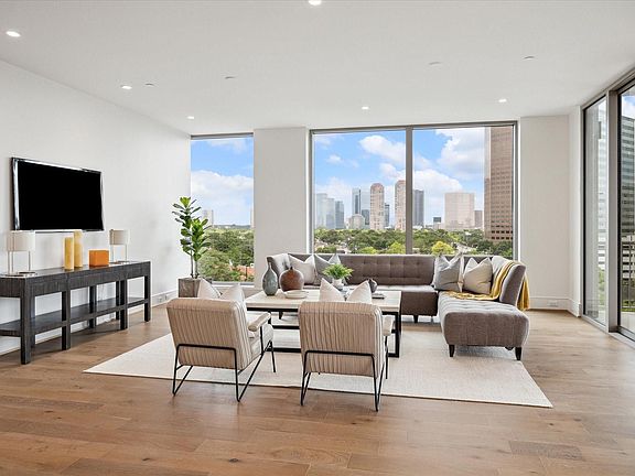 5th image of 5656 San Felipe St #601