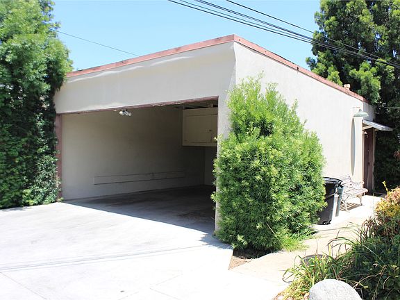 3rd image of 1020 Kendall Ave