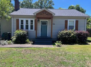 406 S B St, Easley, SC 29640