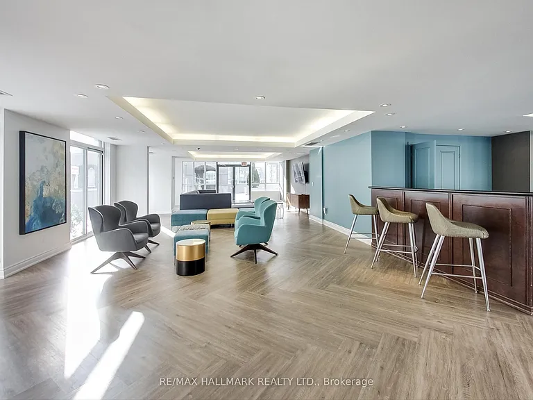 140 Simcoe St #Penthouse 09 — Photo 33