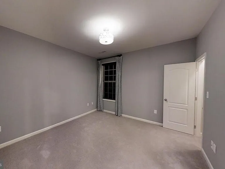 141 Coachman Cir — Photo 31