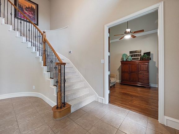 5th image of 3276 Blue Oak Dr