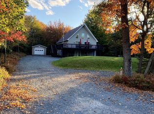 274 Elk Dr, Blakeslee, PA 18610