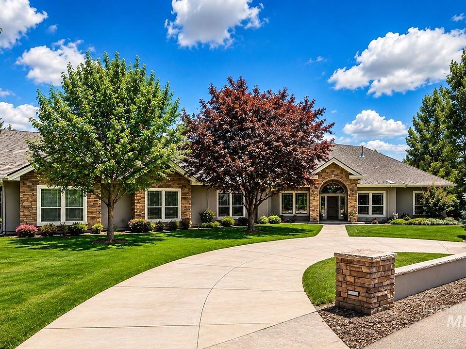 1st image of 103 S Alder Ln