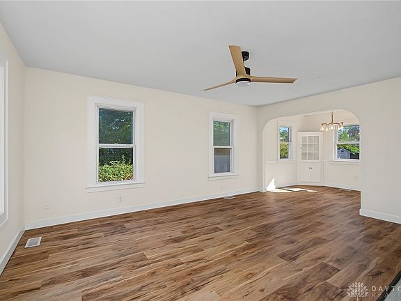 5th image of 5621 Andover Ave