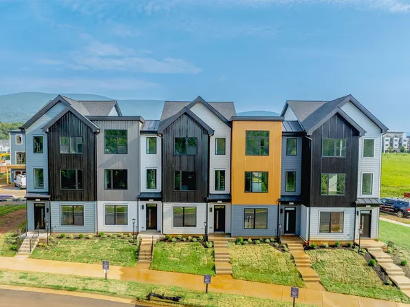 The Avon Plan, Old Trail Village Townhomes