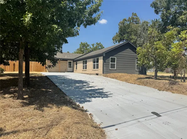 603 N Pearl St, Comanche, TX 76442