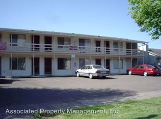 150 NE Jackson St APT 1, Hillsboro, OR