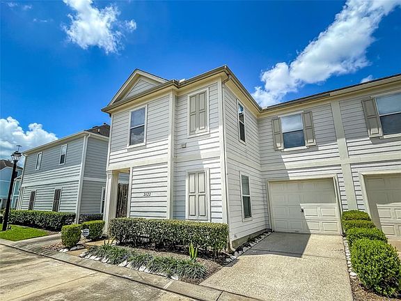 3rd image of 2622 Woodridge Cove Dr