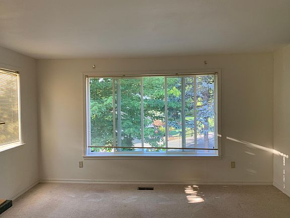 3rd image of 14607 NE 180th Pl