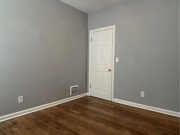 3rd image of 1459 E 294th St