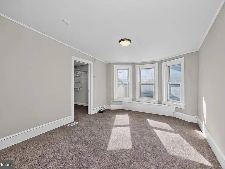 1219 E Philadelphia Ave — Photo 16