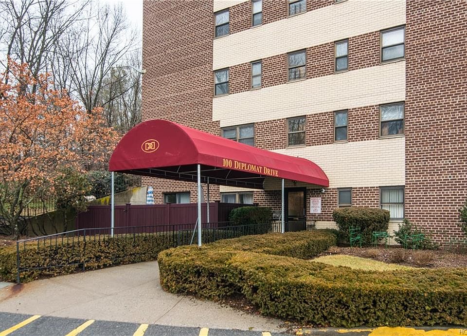 1st image of 100 Diplomat Dr APT 7E