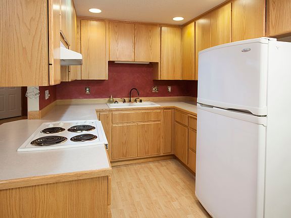 5th image of 4801 NE Leverich Ct