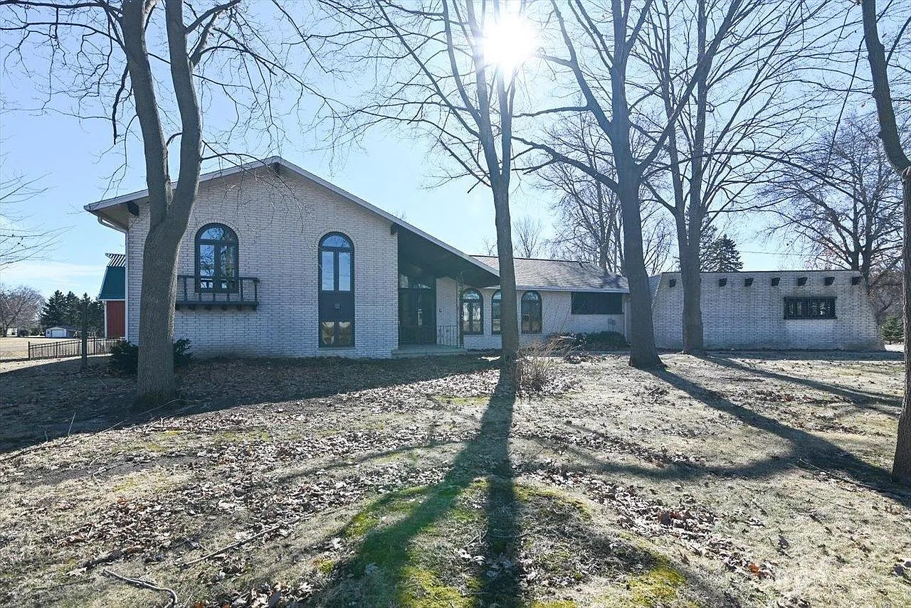 2695 Gaston Road photo 1