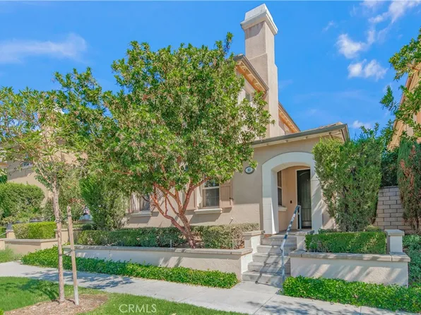 83 Twin Gables, Irvine, CA 92620