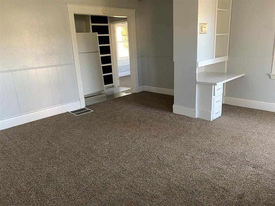 2nd image of 602 E Dayton St #2