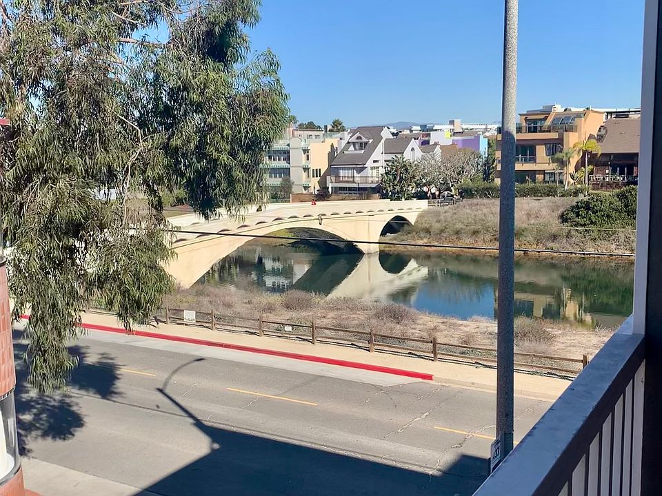 view to grand canal from bedroom balcony