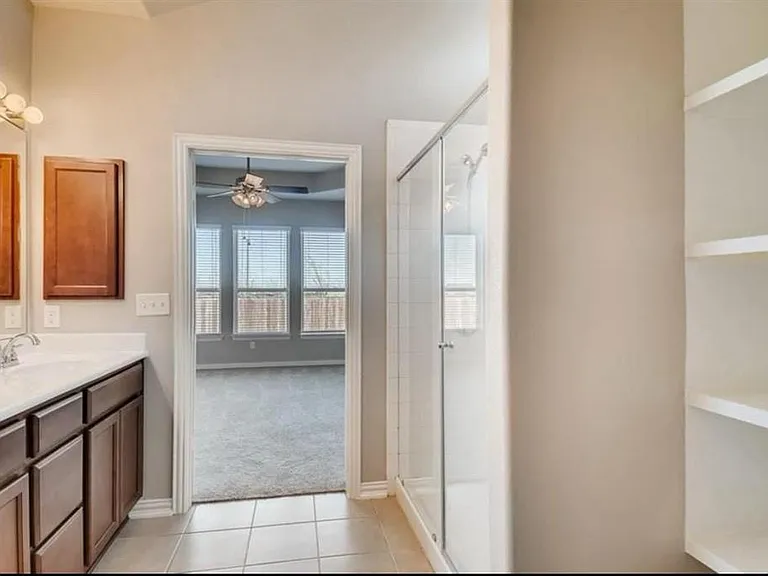 117 Mollie Dr — Photo 7