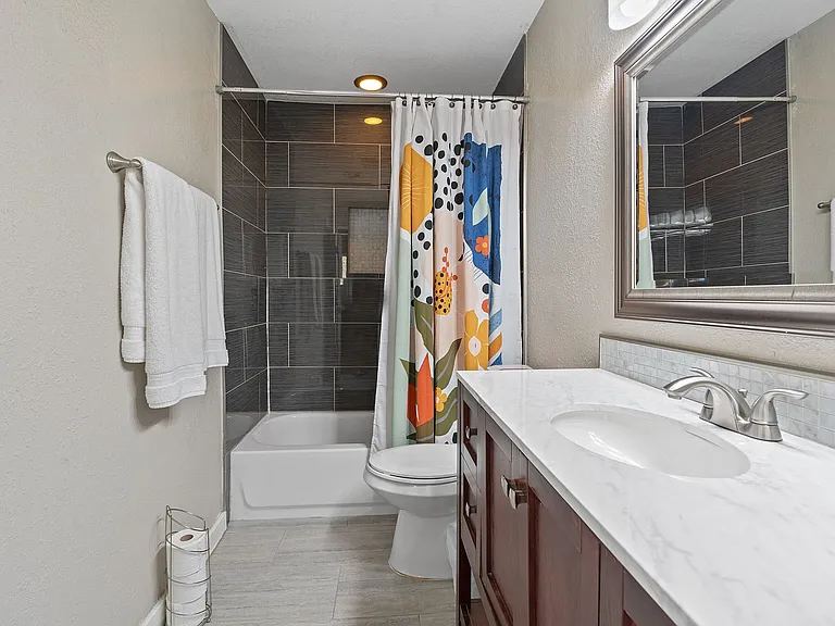 1906 Valley Hill Cir #A — Photo 20