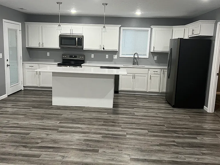310 Makayla Ave #1 — Photo 2