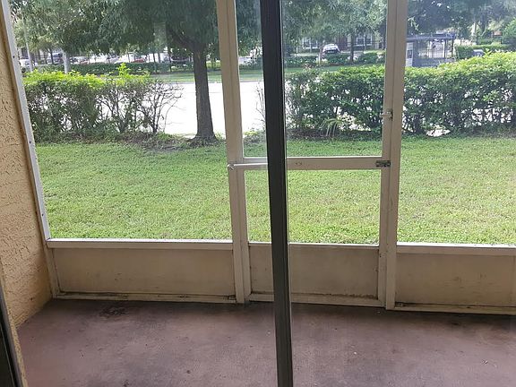 2nd image of 4326 Pershing Pt Pl APT 1
