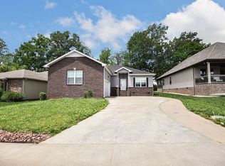 2228 Killington Dr, Clarksville, TN 37043