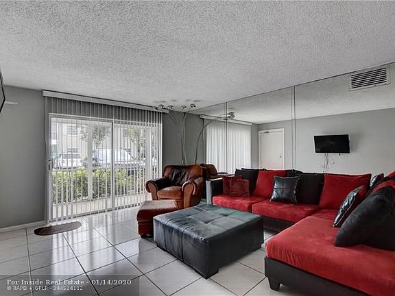 3rd image of 6395 Bay Club Dr