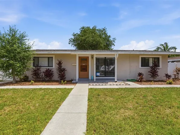 410 42nd Ave NE, Saint Petersburg, FL 33703