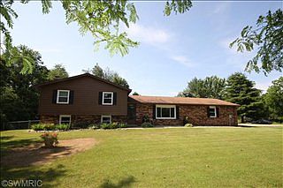 1st image of 32853 Bradeen Ave