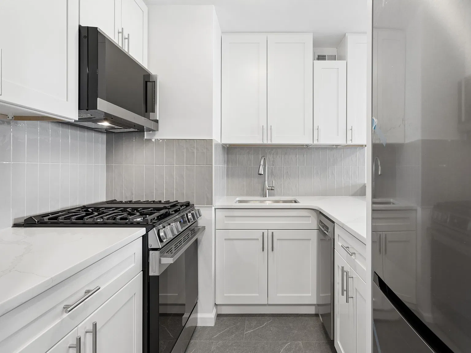 414 West 54th Street — Photo 3
