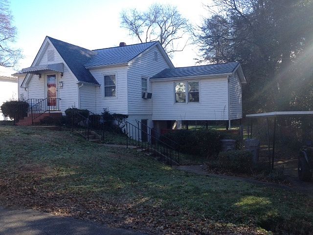 1st image of 202 S Carolina Ave