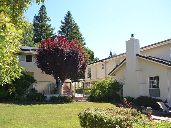 2nd image of 6730 Niblick Ct
