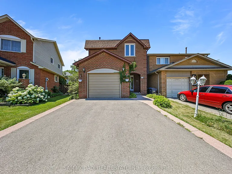3949 Teakwood Dr — Photo 1