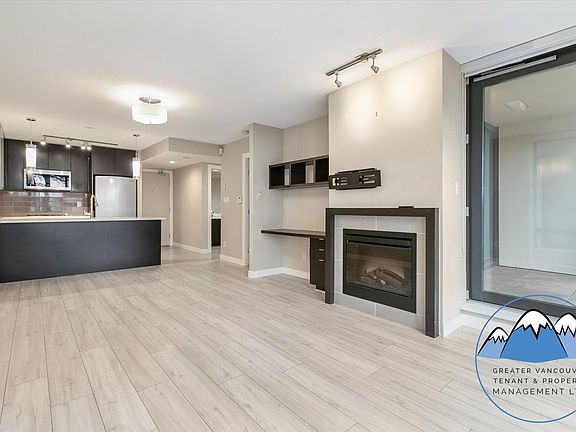 5th image of 7328 Arcola St #303