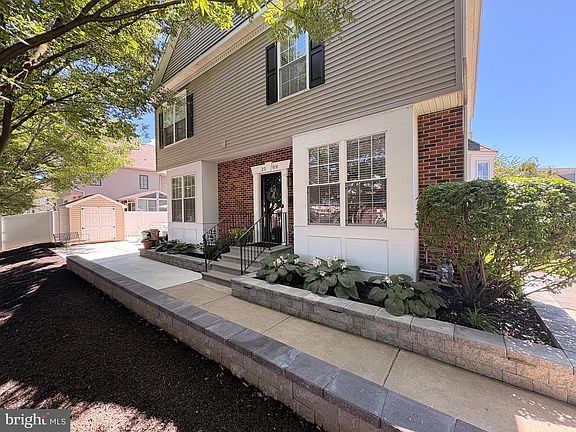 2nd image of 2109 Trevi Ct
