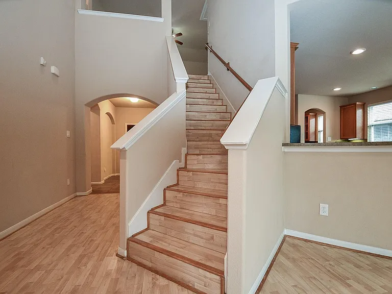 21502 Venture Park Dr — Photo 13