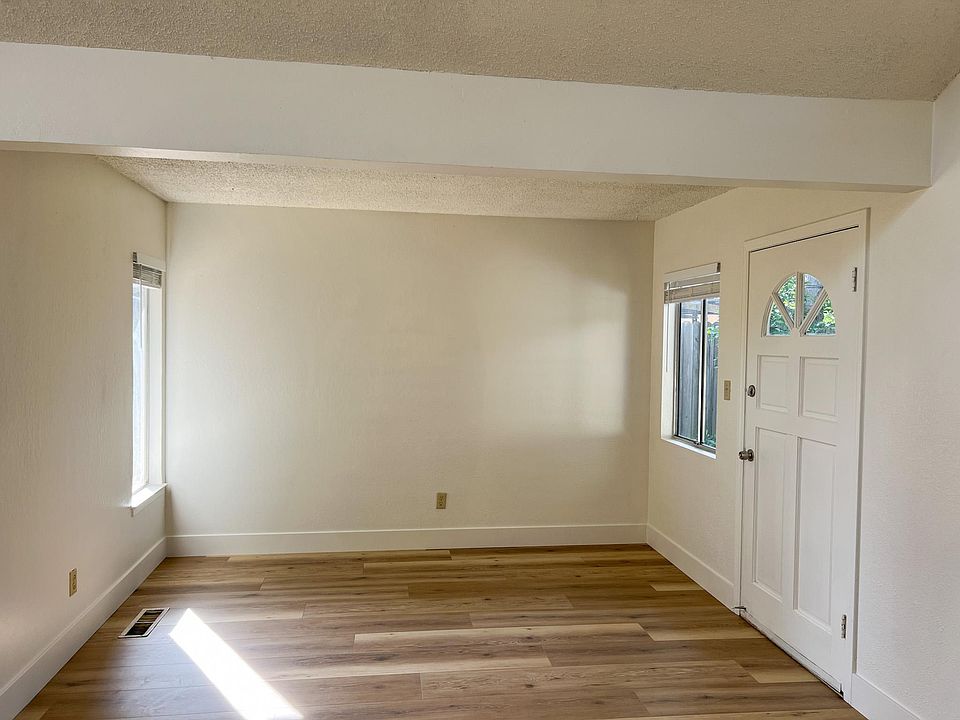 1st image of 6047 Leafwood Dr
