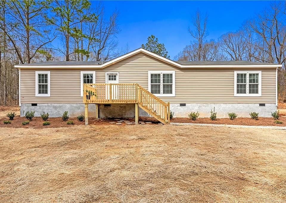 1st image of 487 Childers Rd