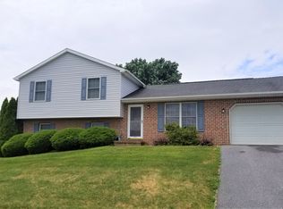 34 Amanda Dr, Smithsburg, MD