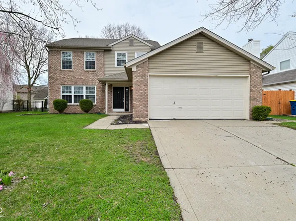 9685 Glowing Flame Dr, Fishers, IN 46037