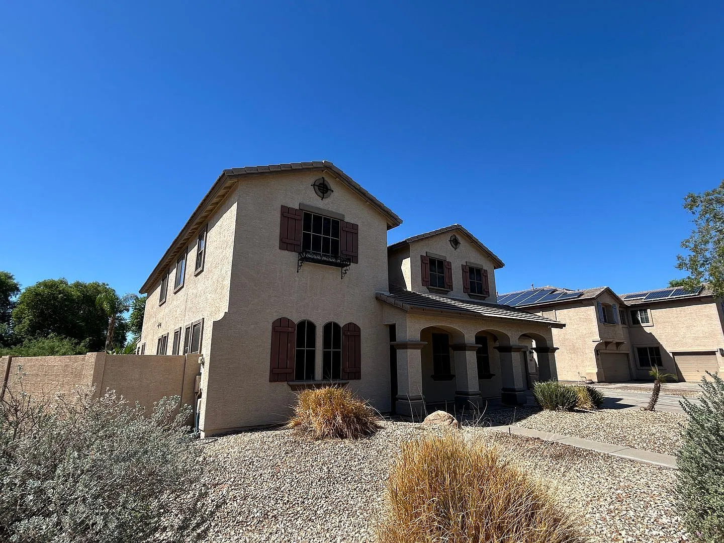 4 bed, 2.5 bath, 3886 sqft, $3,000 — Photo 3