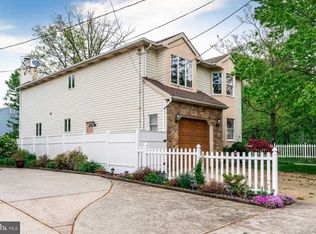 135 Webster St, Riverside, NJ 08075