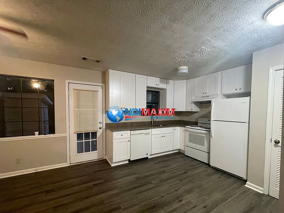 1st image of 2601 Parkside Way #0