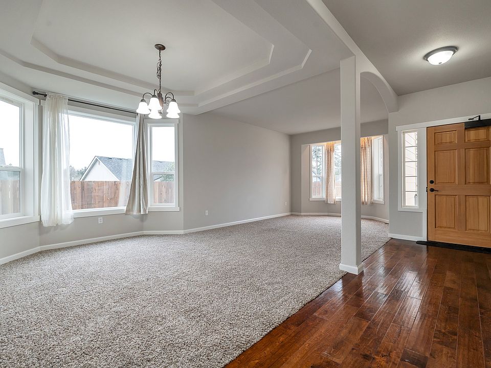 1st image of 1119 131st Street Ct E