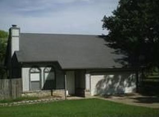 152 E Ruth St, Farmington, AR 72730