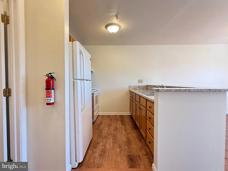 358 Main St #5 — Photo 5