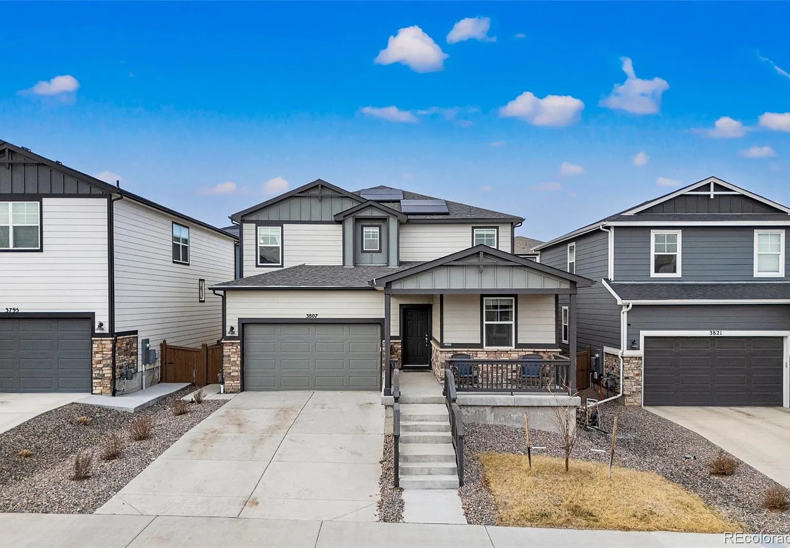 5 bed, 3.0 bath, 3766 sqft, $3,795 — Photo 2
