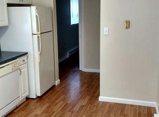 310 3rd St #4, Irwin, PA 15642