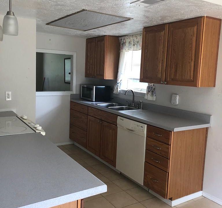 1st image of 1501 Bahama Dr